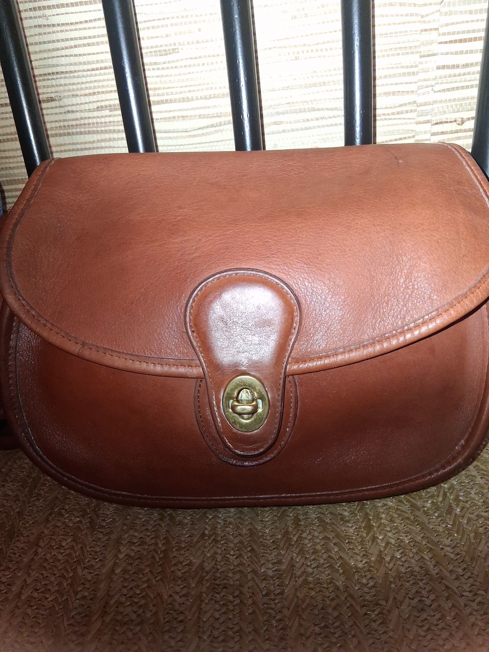 Coach Blast From The Past So Cute Brown Leather Turn-Lock Crossbody Bag ( USA) - Picture 5 of 13